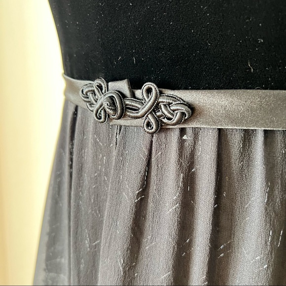 Vintage Valentino Night Silk & Velvet Hand Beaded Dress - Picture 9 of 15